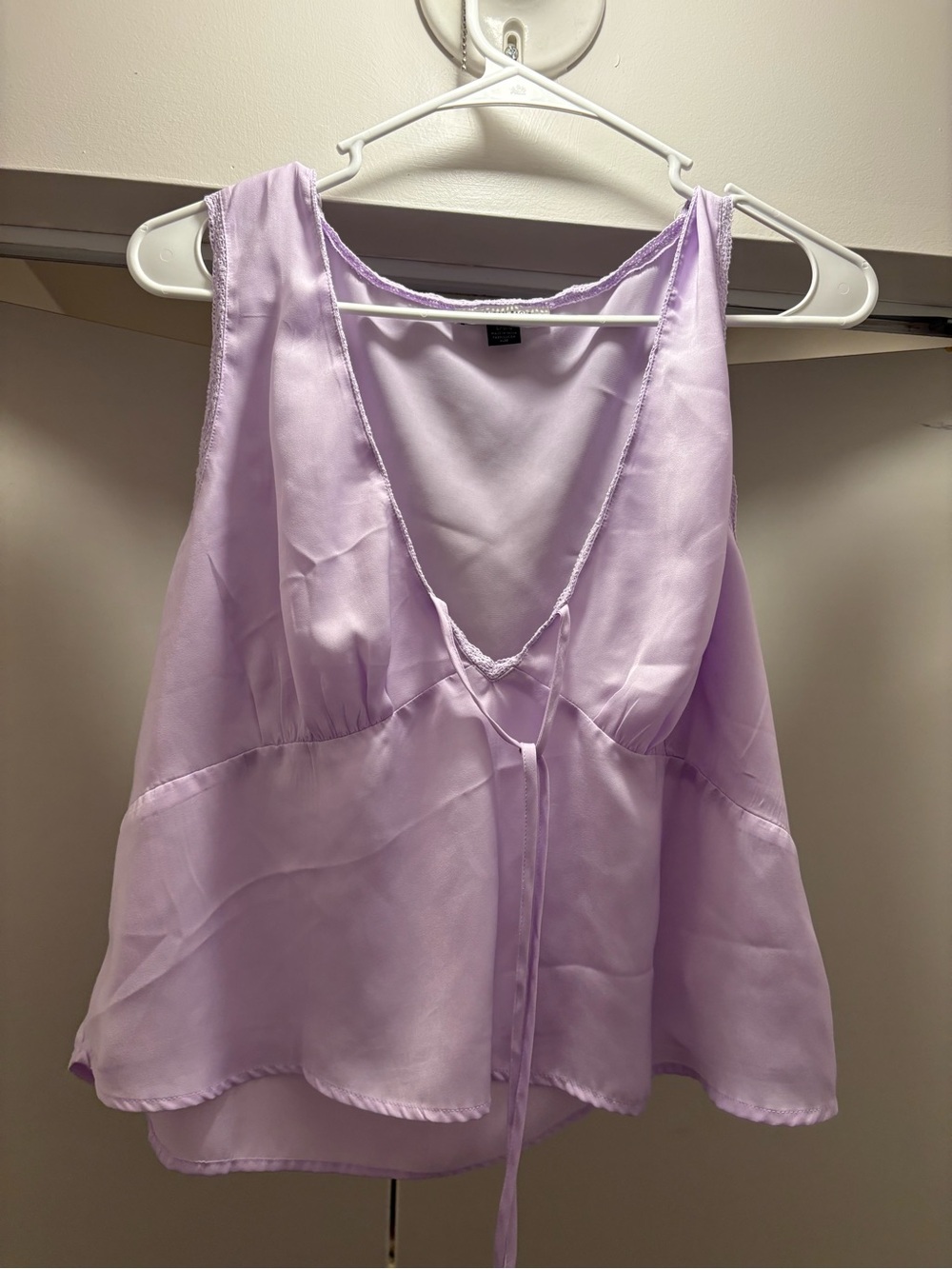 American Eagle Lavender Lace-Trim Sleeveless Tank